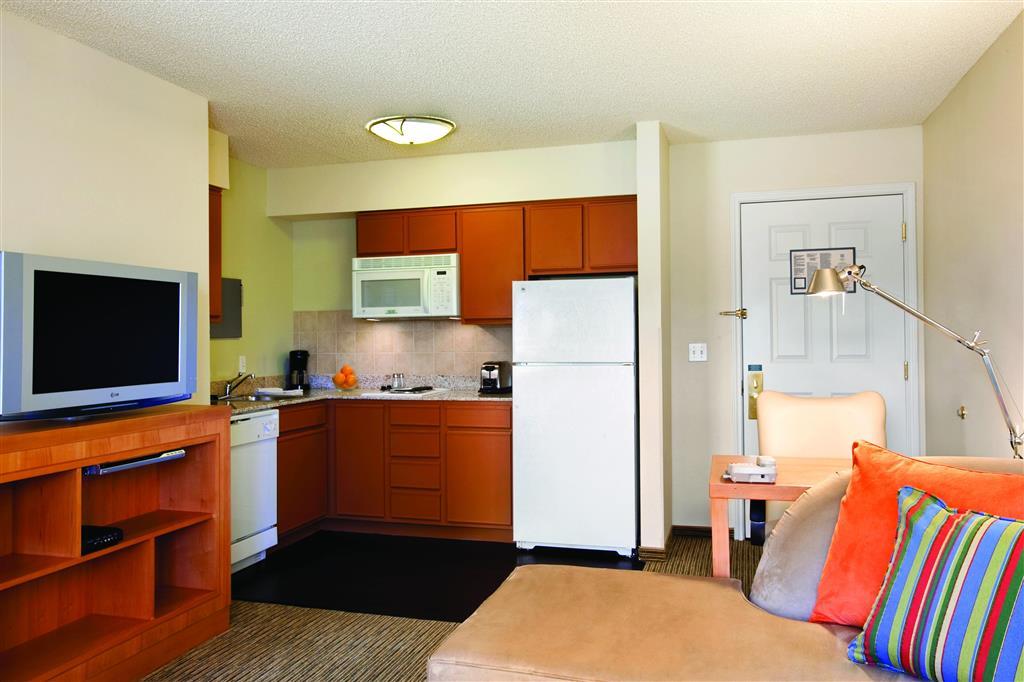 Hyatt House - University Village كولورادو سبرينغس الغرفة الصورة