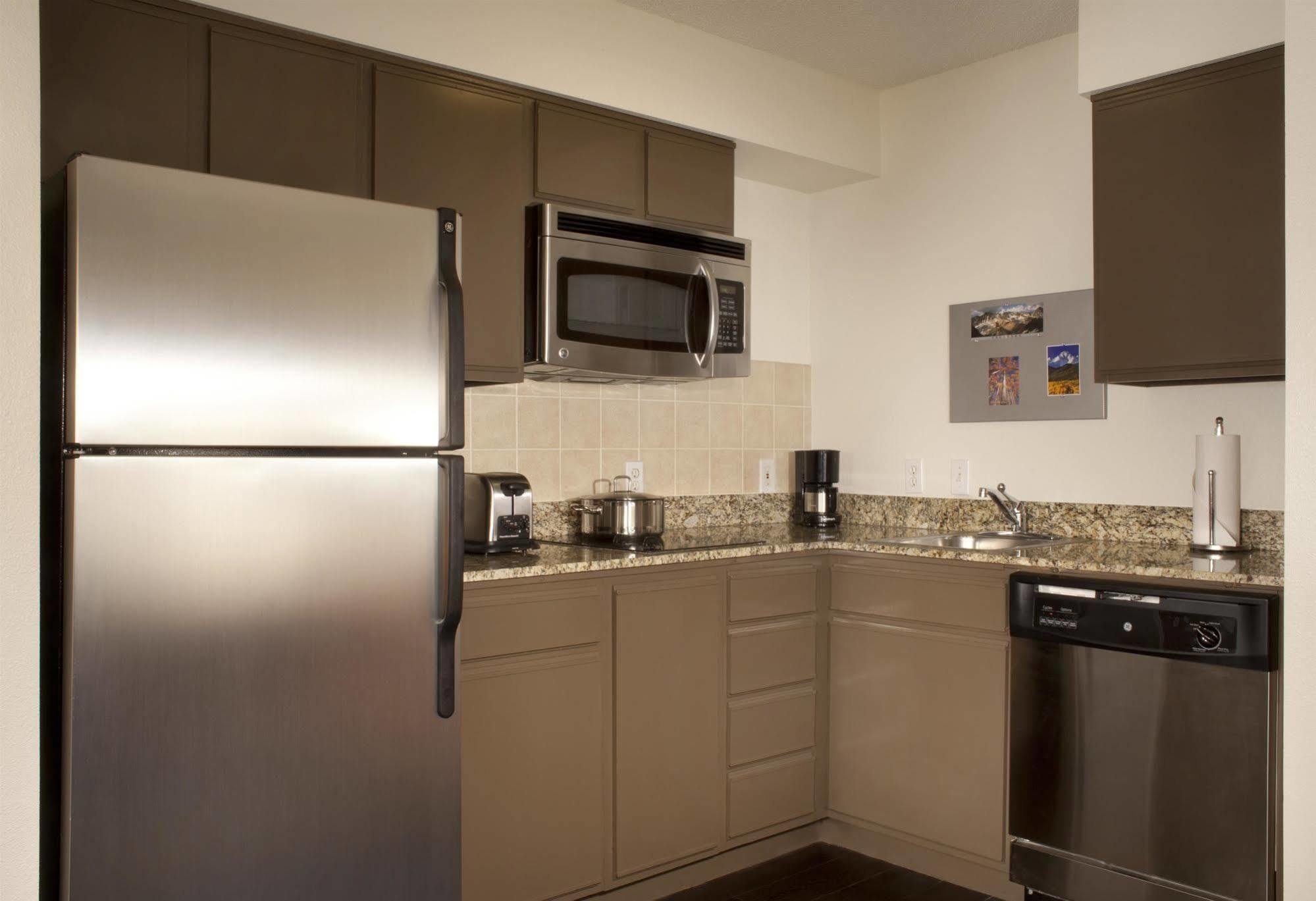 Hyatt House - University Village كولورادو سبرينغس المظهر الخارجي الصورة